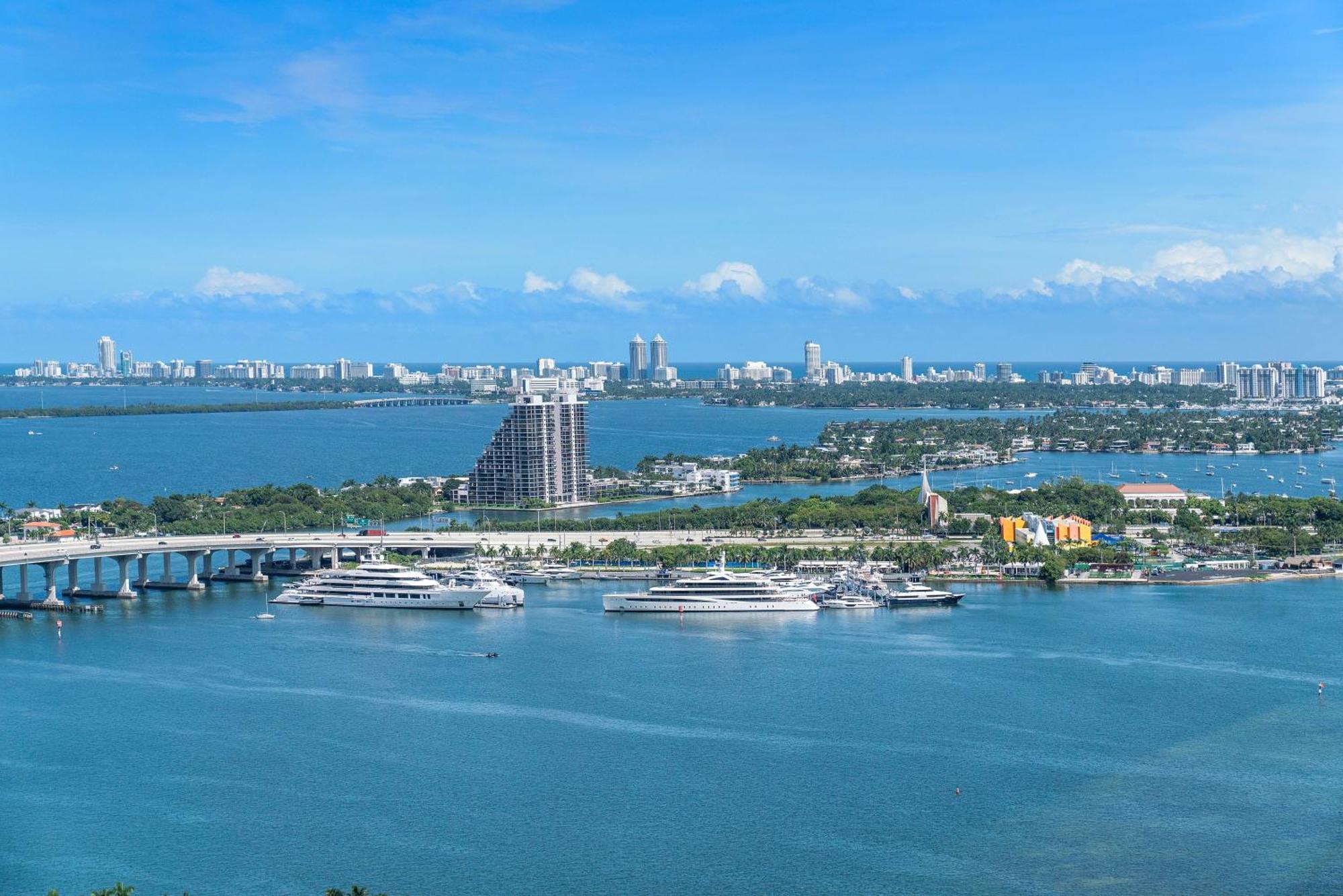Downtown By Miami Vacation Rentals Ngoại thất bức ảnh
