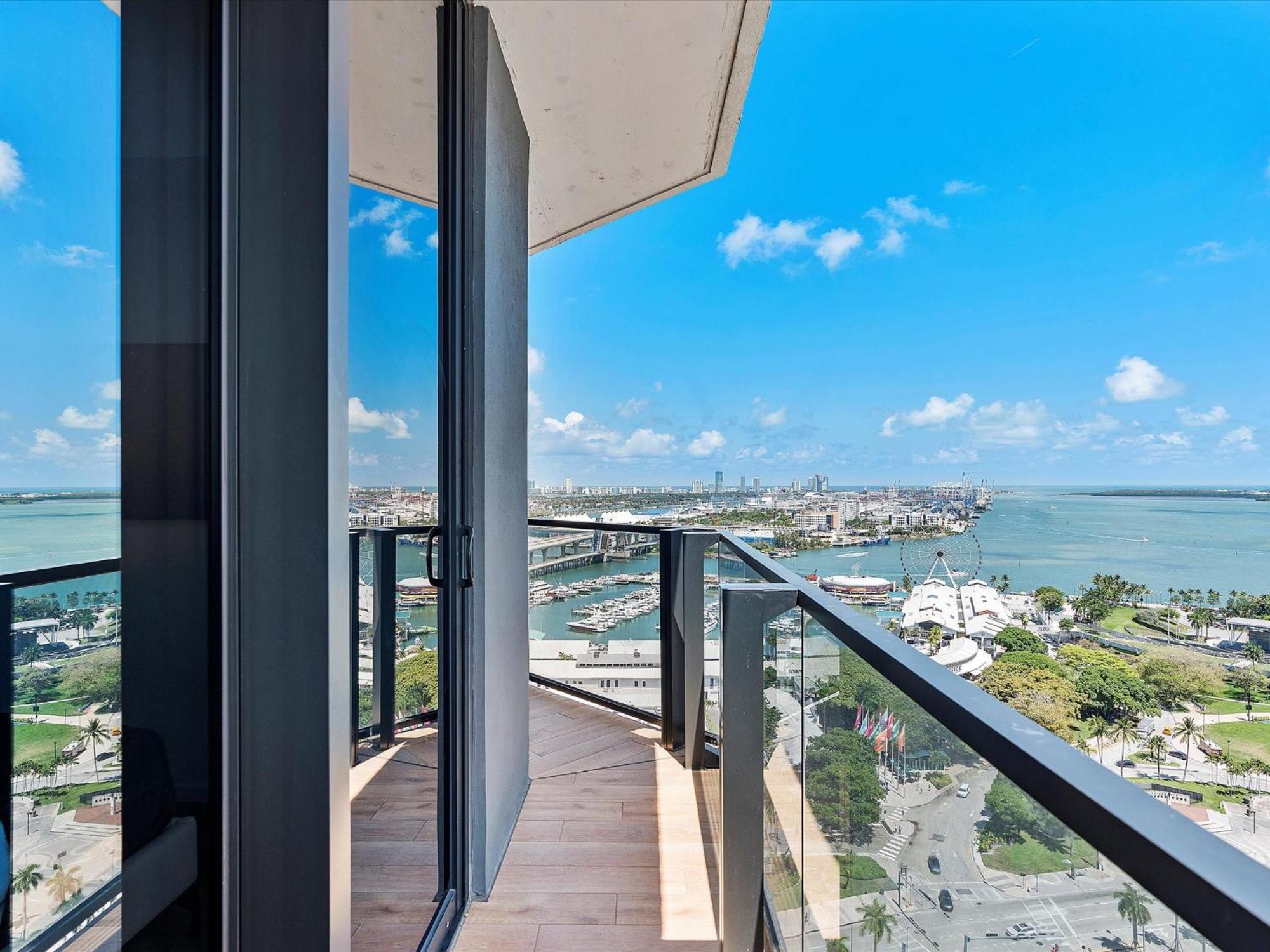 Downtown By Miami Vacation Rentals Ngoại thất bức ảnh